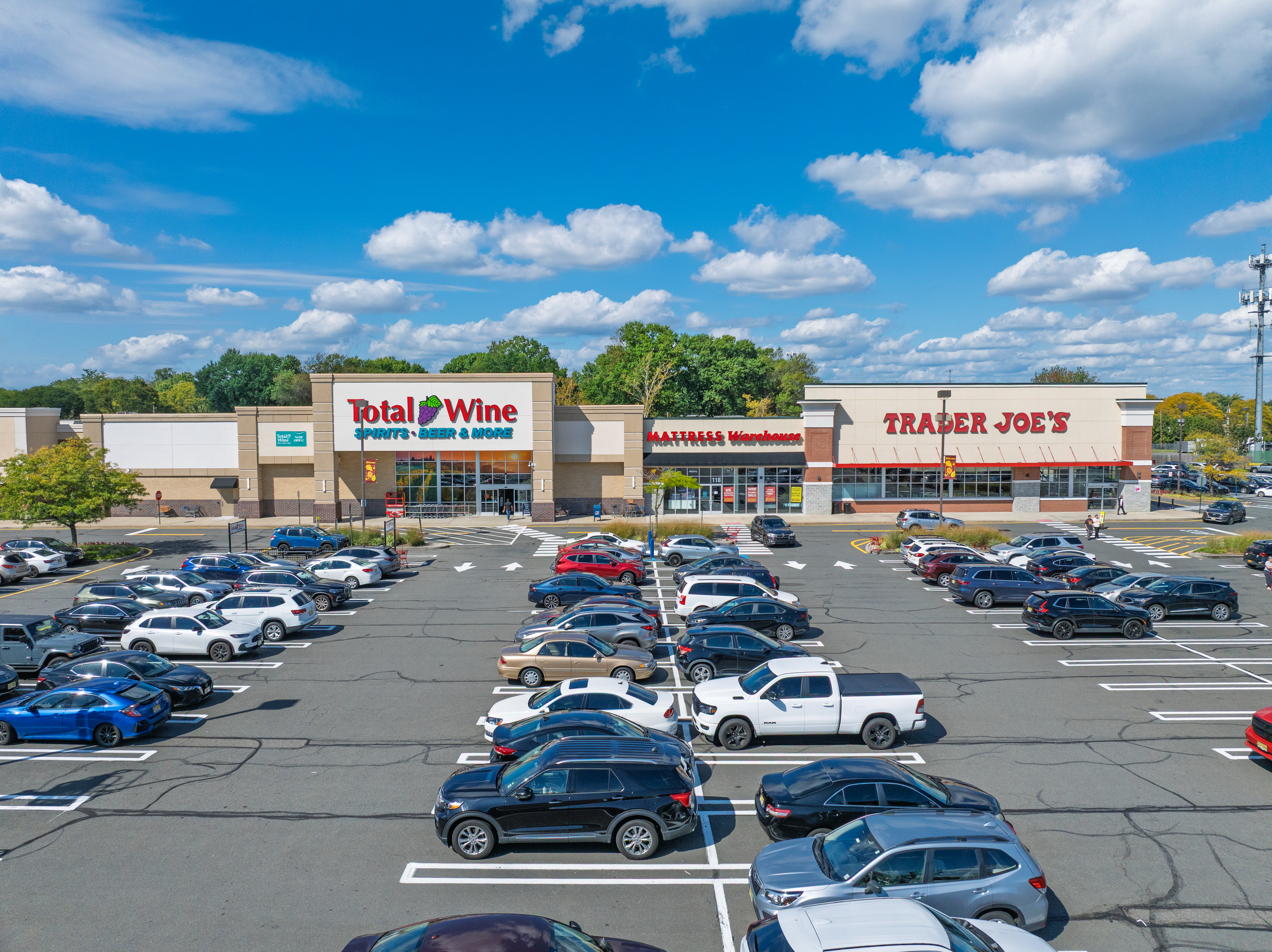 Total Wine & More opens 32,000 s/f store at North Village Shopping Center 